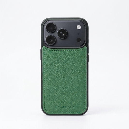 Classic iPhone 17 Pro Case - Parrot